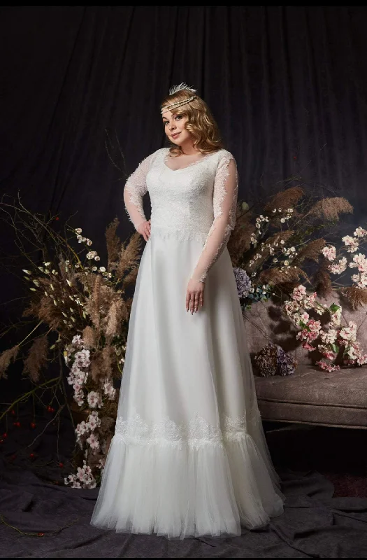 Big Discounts Oyster White Wedding Dress
