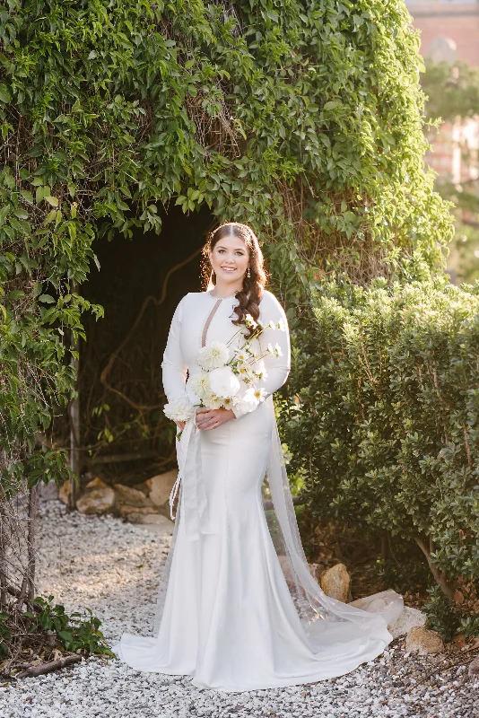 New Arrival Ivory Gown