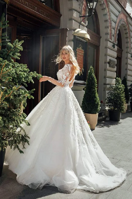 Special Savings Snowbound Wedding Dress