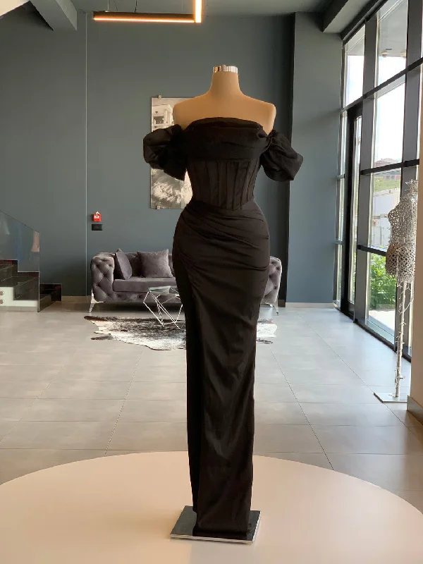 Exclusive Savings Seductive Black Evening Dress