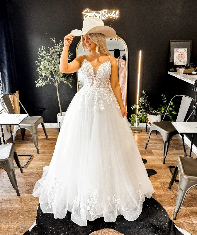 Blowout Sale Constance Wedding Dress