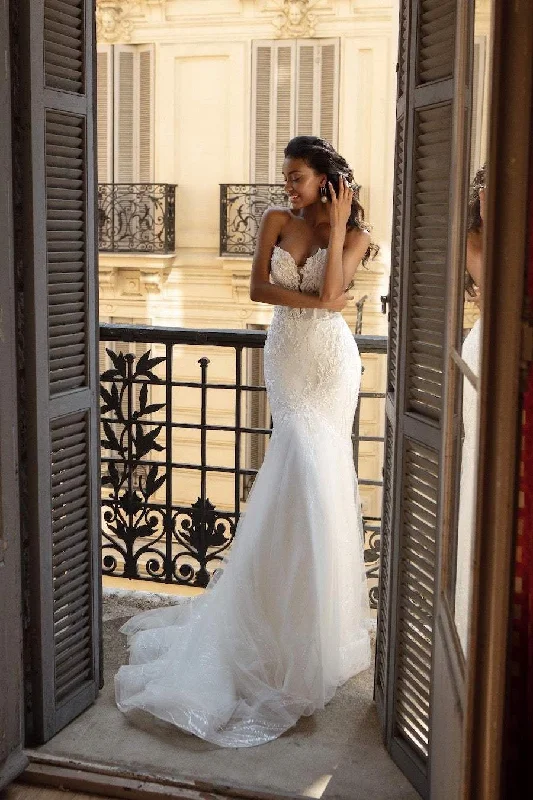 Special Savings Paris Princess Amelia Wedding Gown
