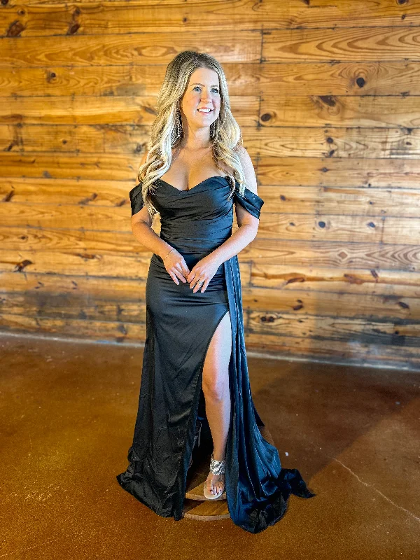 Deal Mania Asher Wedding Dress