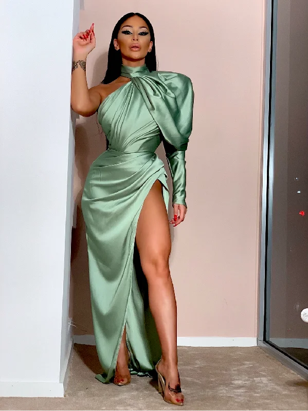 Price Meltdown Fetching Evening Dress