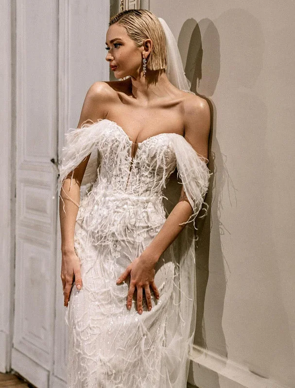 Lowest Price Jazzy Feather Embroidered White Wedding Dress