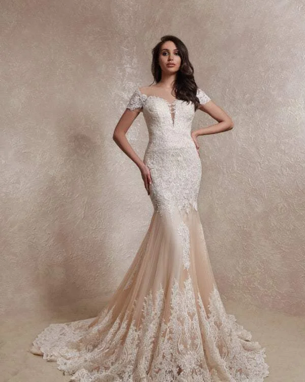 Crazy Deals Dutch Cream Wedding Dress