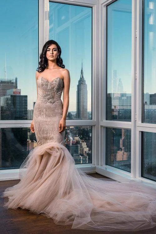 Factory Direct Sale Mermaid Light Peach Wedding Gown