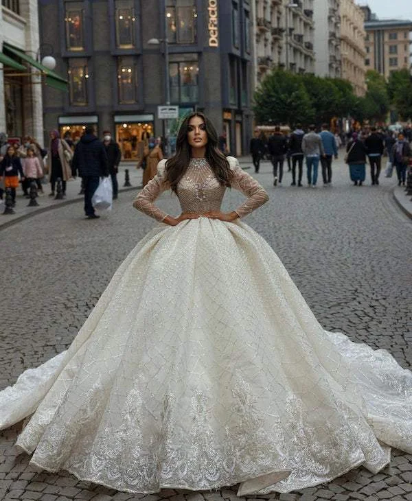 Price Break Peony Cream Wedding Dress