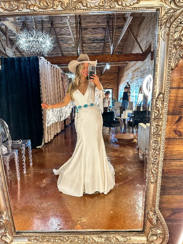 Sneak Peek Sale Lyndie Wedding Dress