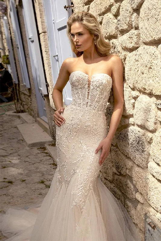 Buy Now Chantilly White Wedding Dress
