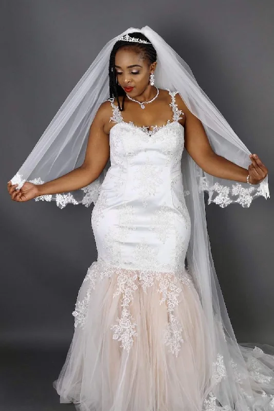 YEAR-End Sale Wedding Dress Stephanie with Veil