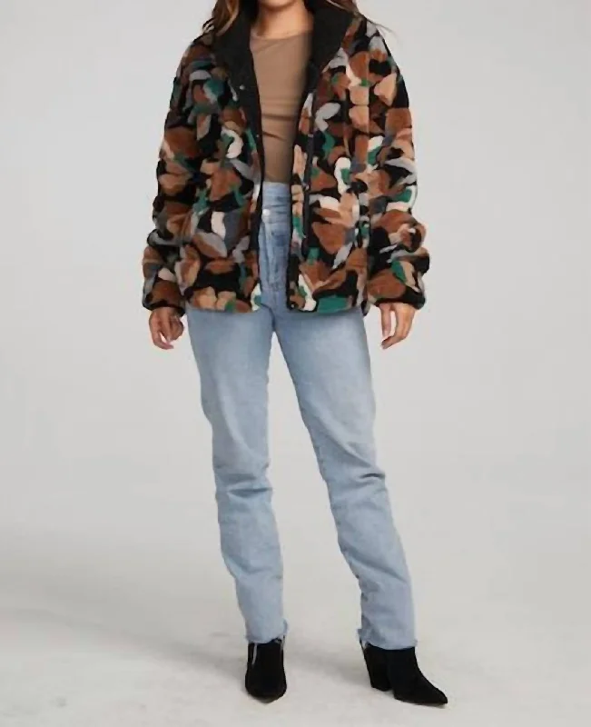 Midnight Madness Knoxville Sherpa Jacket In Multi