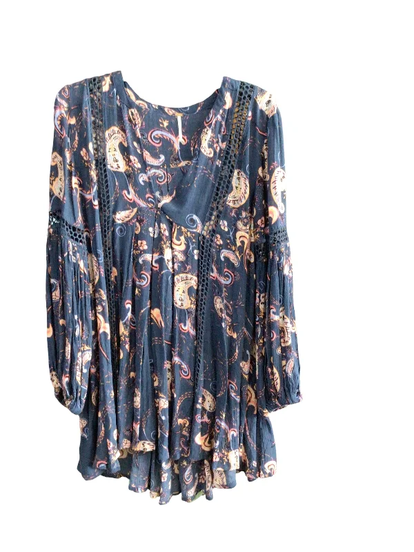 Flash Deals Tunic Long Sleeve By Free People  Size: M