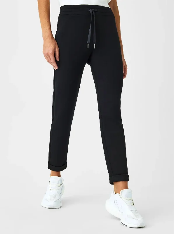Take Advantage Airessential Tapered Pants In Black
