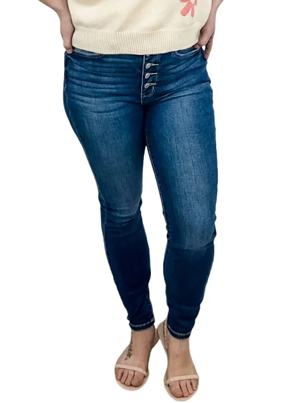 Clearance Items Dolly Love Skinny Jeans In Medium-Dark Wash