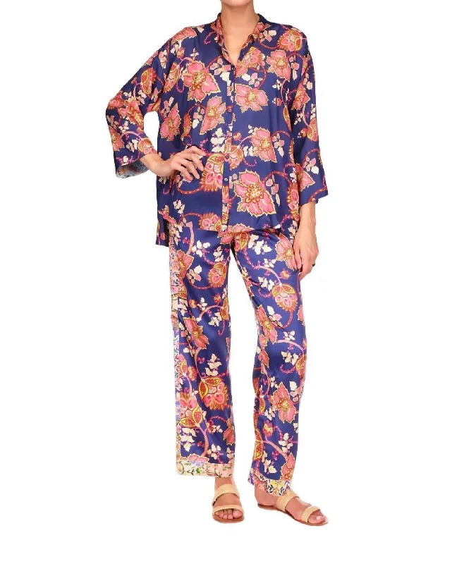 Massive Deals Floral Pant In Multi