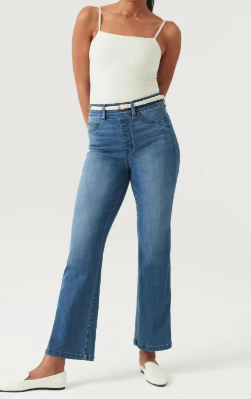 Discount Mania Kick Flare Jeans In Vintage Indigo