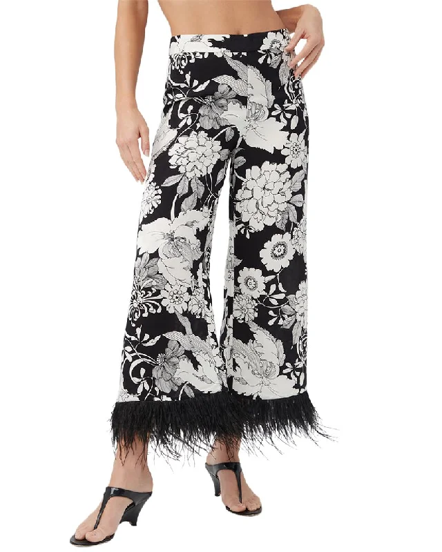 Don't Wait Trina Turk Short Weekend Pant