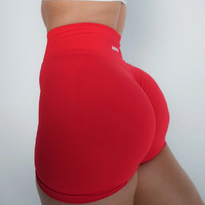 Act Fast Essential Shorts - SCARLET RED
