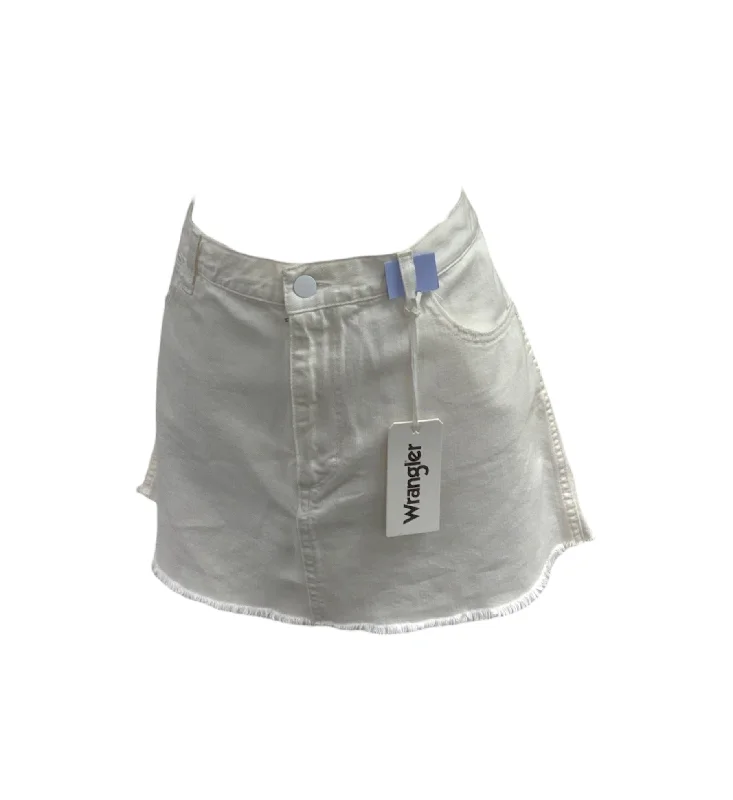 Weekend Special NWT Wrangler White Skirt L/ 35